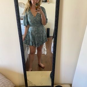 NEVER WORN princess Polly open back play suit